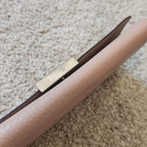 Louis Vuitton Taurillon Capucines Wallet - Picture 3 of 12